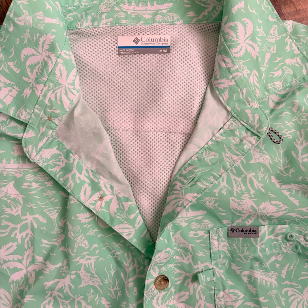 Columbia PFG Mint Green Fishing Shirt - Picture 2 of 3